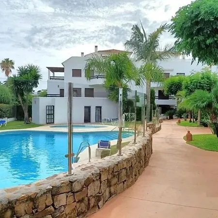 Beachside Costalita Sol - Huge Terrace & Pool アパート